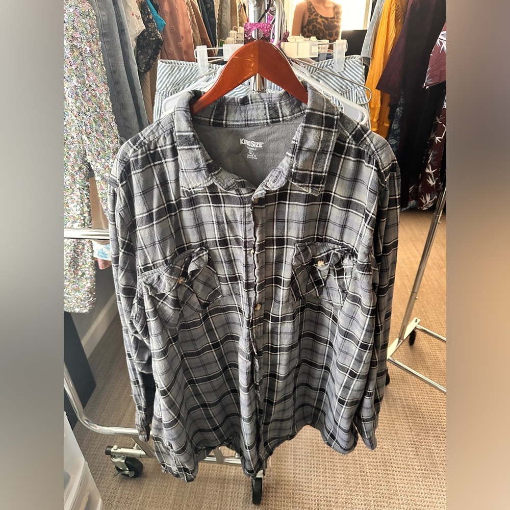 #76 Men's King Size plaid long sleeve flannel in charcoal Big & Tall Size 3XL.